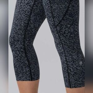 Lululemon Black & White Spot Print Cropped Leggings